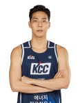 KCC 정창영의 스텝백을 막는 뭉쏜 김동현 - 웃긴자료 ‥‥‥‥‥、 - 도탁스 (DOTAX) KCC 정창영의 스텝백을 막는 뭉쏜 김동현