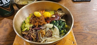 전주한옥마을 27000원 비빔밥,떡갈비 저녁인증 - 웃긴/안웃긴게시판 - 훌리건 천국 전주한옥마을 27000원 비빔밥,떡갈비 저녁인증