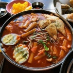 월매출 7000만원 대박 떡볶이. - 웃긴자료 ‥‥‥‥‥、 - 도탁스 (DOTAX) 월매출 7000만원 대박 떡볶이.