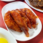 떡꼬치+양념치킨 소스 맛이 난다는 반포 애플하우스 무침군만두.jpg... 공간 떡꼬치+양념치킨 소스 맛이 난다는 반포 애플하우스 무침군만두.jpg