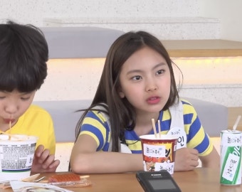 뉴진스 멤버 민지와 슈퍼맨이 돌아왔다 김준호의 아들 은우와 정우, 촬영 완료! 11월 방송 예정.