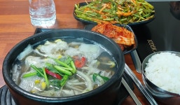 안골포 제철 굴국밥 - 주오돈 창작실 - 가락문학회 garakmunhak 가락문학회 garakmunhak