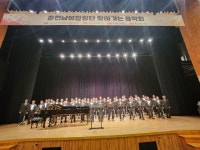 찾아가는 음악회(안흥 중.고등학교)_05/28/25 - 연주회 사진 - (사)춘천남성합창단 찾아가는 음악회(안흥 중.고등학교)_05/28/25