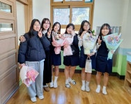 연이 중학교졸업시진 - 사진방 - 유기농 단감농장 연이 중학교졸업시진