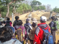 2023.03.25(토) 8-5코스 우이역 출발-＞ 왕실묘역길 (1) - 버리스트/서울둘레길 - 사단법인 도봉시민회 2023.03.25(토) 8-5코스 우이역 출발... 