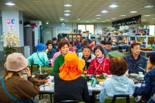지심도횟집 - 청화사진관 - 소보국민학교26회 지심도횟집