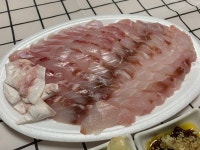 월발송 30미병어 박스구매시 저렴 밴댕이회 신안명품 병어 8천원 만원 대물황가오리애 단독가능 회 찜 신안 홍어회 병어회 새우젓 판매합니... 