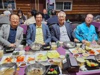 박애동산70주년 기념식에서 4반반창회(24.10.18) - 우리들의 이야기 3학년4반 - 서라벌고등학교14회동창회 박애동산70주년 기념식에서... 