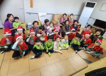 지역사회연계로 신평2동경로당 방문 - 2024년 꿈나무 ♥ - 공공형꿈나무어린이집 지역사회연계로 신평2동경로당 방문
