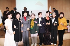 한국미래예술총연합회 대표 이·취임식 및 콘서트 - …… 각종행사 후기화보 - 상록수 문화원 인터넷 뉴스 한국미래예술총연합회 대표 이... 