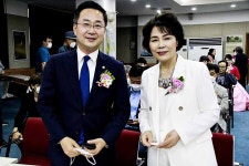 중구문협 13주년 기념식 & 「중구문학」 제12호 출판기념회 - …… 각종행사 후기화보 - 상록수 문화원 인터넷 뉴스 중구문협 13주년 기념식... 
