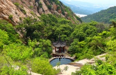 곤륜산(구룡지) 황금나산 탑산관광 4박5일 - 5/9-13일(토-수)위동훼리 중국 구룡지+황금나산... 중국 곤륜산(구룡지) 황금나산 탑산관광 4박5일