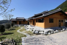 옛것을 살려 현대에 적용하다! 함안 황토주택 | 1boon 옛것을 살려 현대에 적용하다! 함안 황토주택