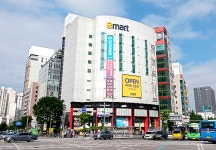 추억의 신촌 그랜드마트 그 자리, 나흘 만에 2만명이 다녀간 이유 | 1boon 추억의 신촌 그랜드마트 그 자리, 나흘 만에 2만명이 다녀간 이유