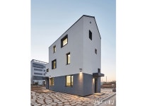 한 집 두 가족의 독립적인 동거 - 전원주택 이야기 - 전원주택.귀농 귀촌사랑 한 집 두 가족의 독립적인 동거