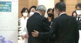 [현장연결] 구자학 아워홈 창업주 영면..범 삼성·LG가 추모 - kakaoTV [현장연결] 구자학 아워홈 창업주 영면..범 삼성·LG가 추모