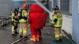 김해 본산공단 공장서 유증기 누출...인명피해 없어 - kakaoTV 김해 본산공단 공장서 유증기 누출...인명피해 없어