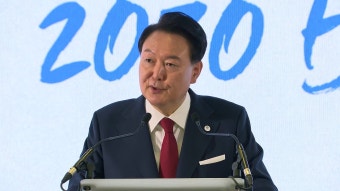 윤 대통령, 파리서 부산엑스포 총력전…“연대의 엑스포 만들겠다” - kakaoTV 윤 대통령, 파리서 부산엑스포 총력전…“연대의 엑스포...