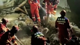 중국 간쑤성 강진 “100명 이상 사망”…여진 지속 - kakaoTV 중국 간쑤성 강진 “100명 이상 사망”…여진 지속