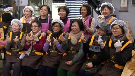 “따뜻한 한 끼 나눠요”…추위 잊은 따뜻한 온정 - kakaoTV “따뜻한 한 끼 나눠요”…추위 잊은 따뜻한 온정