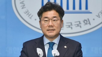 원내대표 '친명' 박찬대 단독 출마…강성 지지층에 휘둘리는 민주당 - kakaoTV 원내대표 '친명' 박찬대 단독 출마…강성 지지층에 휘둘리는 민주당