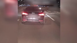 강변북로 굴렁쇠 타이어 빠진 채 질주한 만취 남성 체포 - kakaoTV 강변북로 굴렁쇠 타이어 빠진 채 질주한 만취 남성 체포