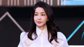김 여사, 영부인 최초로 '포토라인' 서나…검찰·대통령실 갈등 가능성 - kakaoTV 김 여사, 영부인 최초로 '포토라인' 서나…검찰·대통령실 갈등...