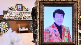 쨍!하고 해뜰날 돌아온단다…국민가수 송대관 - kakaoTV 쨍!하고 해뜰날 돌아온단다…국민가수 송대관