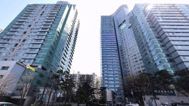 다 막고, 얼마나 불편했는데…아크로비스타 주민들 술렁 - kakaoTV 다 막고, 얼마나 불편했는데…아크로비스타 주민들 술렁