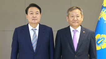 '언론사 단전·단수 의혹' 이상민, 18시간 밤샘 조사받고 귀가 - kakaoTV '언론사 단전·단수 의혹' 이상민, 18시간 밤샘 조사받고 귀가