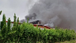 천안 풍세면 돼지농장 화재...인명피해 없어 - kakaoTV 천안 풍세면 돼지농장 화재...인명피해 없어