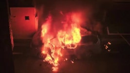 경남 진주시 주차 차량에서 불...7명 대피 - kakaoTV 경남 진주시 주차 차량에서 불...7명 대피