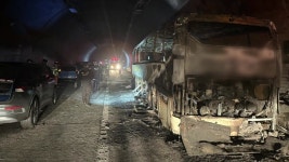 용인 마성터널에서 버스 화재...중상 5명·경상 31명 - kakaoTV 용인 마성터널에서 버스 화재...중상 5명·경상 31명