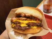 ひろえBANANAさんが投稿したCENTRAL BURGER SHOP（神奈川/石川町）の口コミ詳細 [食べログ] CENTRAL BURGER SHOP
