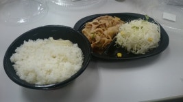 ちー＆りーさんが投稿した伝説のすた丼屋 松中橋店（東京/西武立川）の口コミ詳細 [食べログ] 伝説のすた丼屋  松中橋店