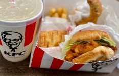 サカナノバーガー 敦賀駅前店 - 敦賀/ハンバーガー | 食べログ サカナノバーガー 敦賀駅前店 (敦賀/ハンバーガー)
