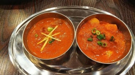 『鴻巣駅西口目の前に新規開店の「イン＆ネパ」の店＠北本のヘブンとメニュー構成が似てます！』by グルマンじゅん : インド料理... 