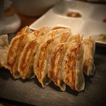 スタンドシャン食 TOKYO恵比寿 Champagne & GYOZA BAR - 恵比寿/餃子/ネット予約可 | 食べログ スタンドシャン食 TOKYO恵比寿... 