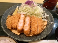 楽一楽座 桶狭間店 - 南大高/とんかつ | 食べログ 楽一楽座 桶狭間店 (南大高/とんかつ)