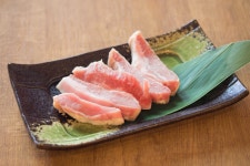 炭火焼肉 くれない 蛍池店 - 蛍池/焼肉/ネット予約可 [食べログ] 炭火焼肉 くれない 蛍池店 (蛍池/焼肉)