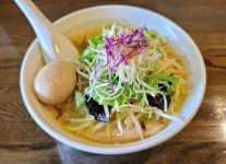 DEBU・INGODEBUNABLES・de・TAPUNさんが投稿した麺屋 信成（福島/郡山市その他）の口コミ詳細 [食べログ] 麺屋 信成