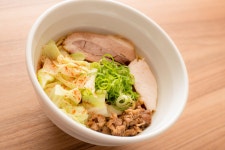 料理写真 : 【移転】麺工房 海練 （メンコウボウ ウネリ） - 裾野/ラーメン | 食べログ 麺工房 海練 (裾野/ラーメン)