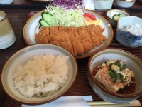 『雛には稀な美味しいとんかつ店、地元民御用達の店』by 久留米指向 : とんかつしょうざん - 葉山その他/とんかつ [食べログ]... 
