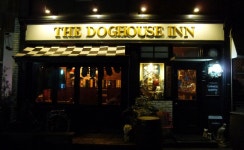 ザ ドッグハウスイン （The Doghouse Inn ） - 鶴橋/パブ | 食べログ ザ ドッグハウスイン (鶴橋/パブ)