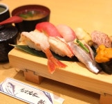 ランチメニュー : うまい鮨勘　ゆとろぎ 泉店 （うまいすしかん） - 八乙女/回転寿司 [食べログ] うまい鮨勘　ゆとろぎ 泉店 (八乙女/回転寿司)