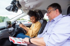 로지, 그 여자가 진짜 사람이 아니라니....