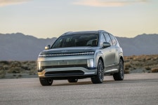 기아 오토랜드, ′국내 최초′ 개발제한구역에 수소충전소 구축