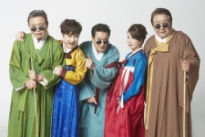 2018 新국민 마당놀이 ‘뺑파 게이트’는 100여 명이 넘는 출연인원과 초호화 무대.