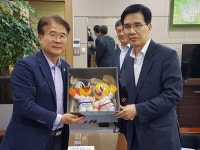 [세계로컬핫뉴스] 충주무예마스터십과 광주수영대회의 환상적 콜라보