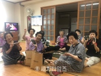 [세계로컬핫뉴스] 봉선마을 청소년들, 추석맞이 송편나눔 봉사활동 진행